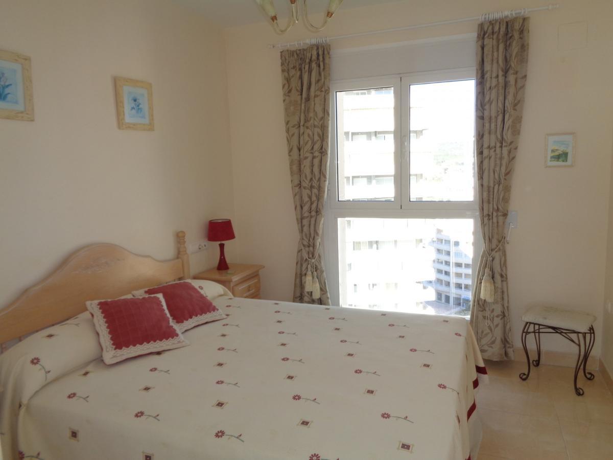 Edificio Playa De Oro Apartment กัลเป ภายนอก รูปภาพ